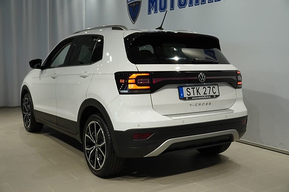 Volkswagen T-Cross 4 of 16