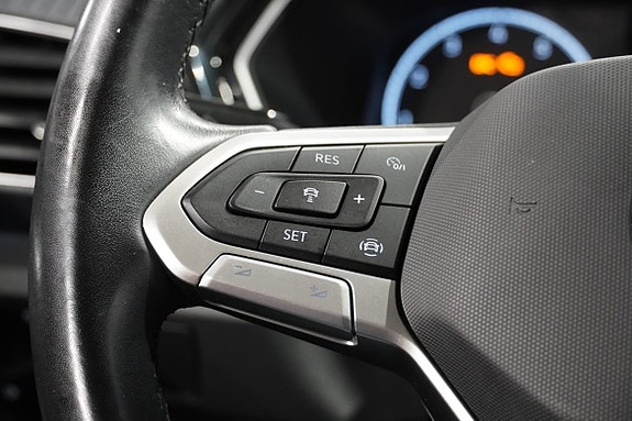 Volkswagen T-Cross 11 of 16