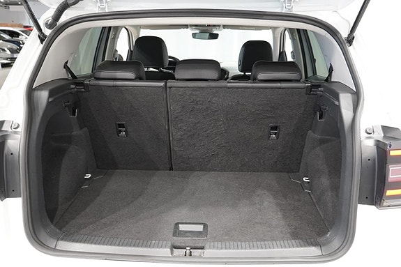 Volkswagen T-Cross 9 of 16