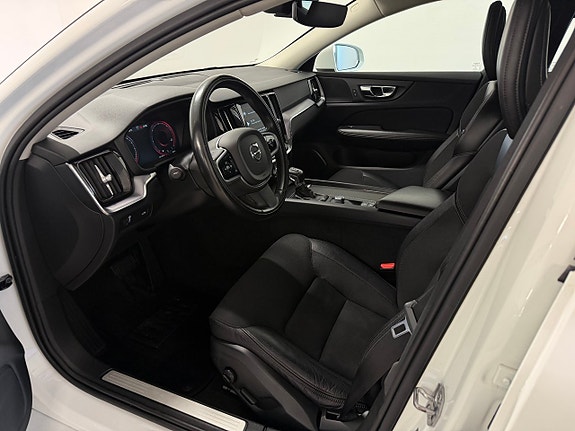 Volvo V60 8 of 13