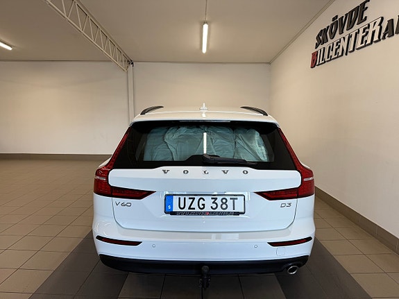 Volvo V60 4 of 13