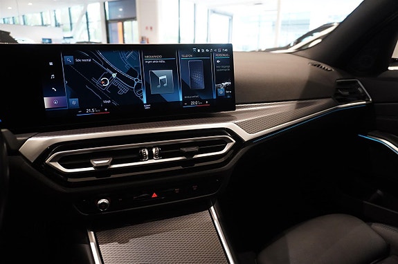 BMW 330e 7 of 12
