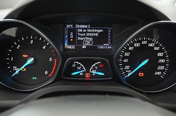 Ford Kuga 7 of 15