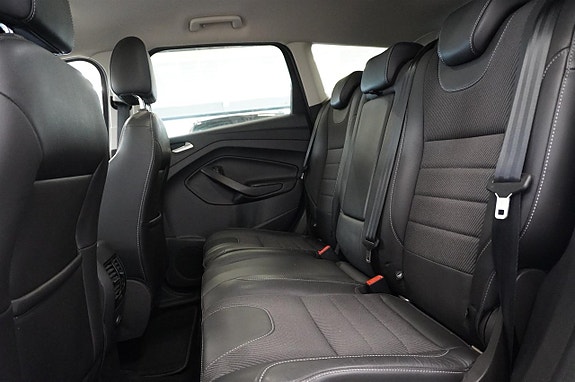 Ford Kuga 11 of 15