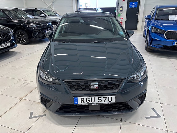 Seat Ibiza 2 of 18