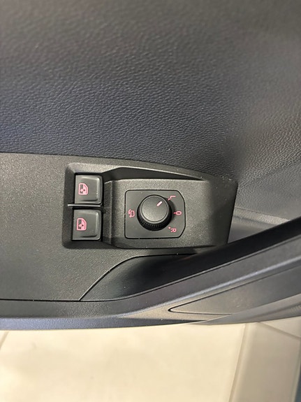 Seat Ibiza 8 of 18