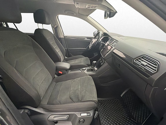Volkswagen Tiguan Allspace 12 of 30