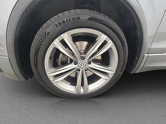 Volkswagen Tiguan Allspace 27 of 30