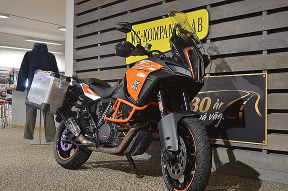 KTM 1290 Super Adventure S 2 of 7