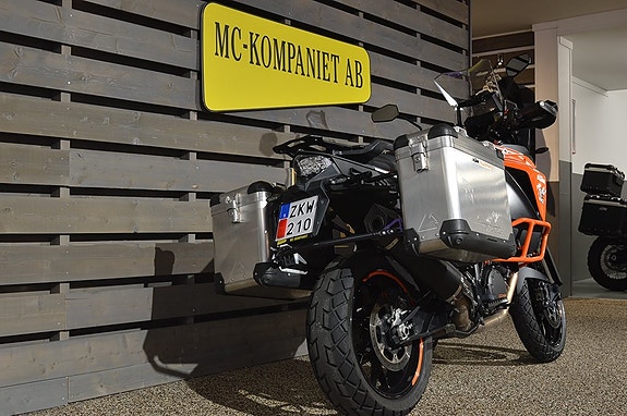 KTM 1290 Super Adventure S 3 of 7