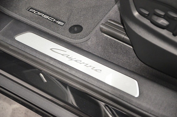 Porsche Cayenne 21 of 22