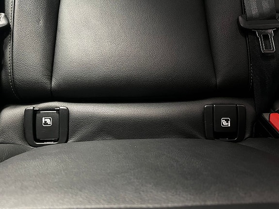 Volvo XC40 18 of 19