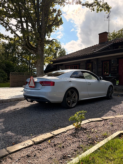 Audi A5 6 of 14