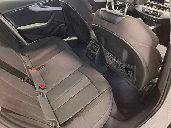 Audi A4 13 of 15