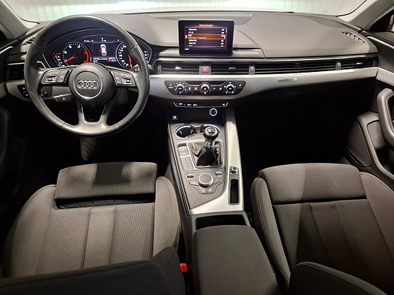 Audi A4 9 of 15