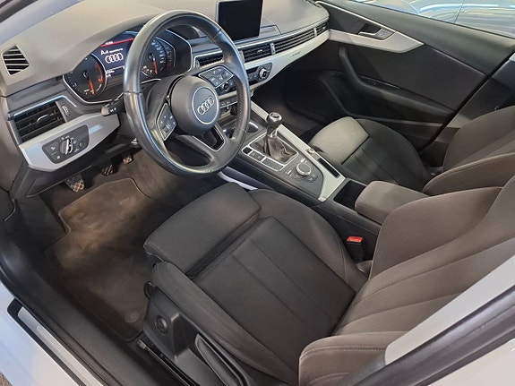 Audi A4 10 of 15