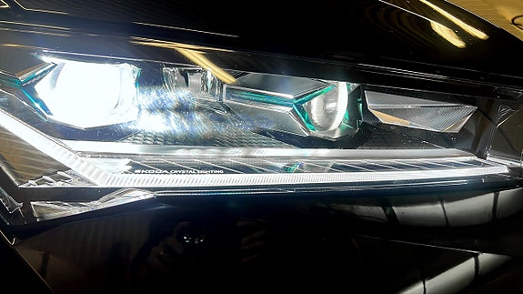 Skoda Superb 14 of 25