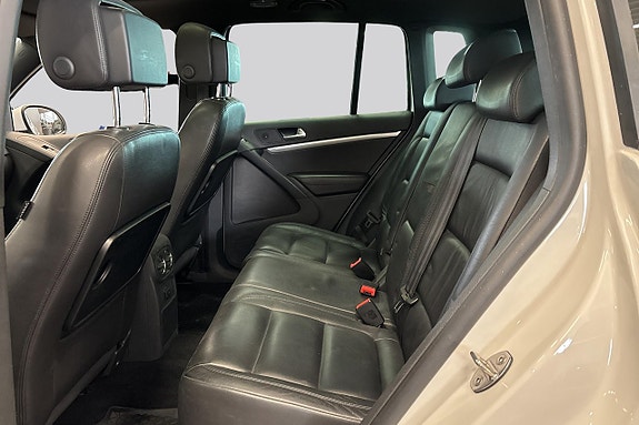 Volkswagen Tiguan 9 of 14