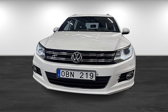 Volkswagen Tiguan 2 of 14