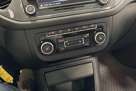 Volkswagen Tiguan 13 of 14