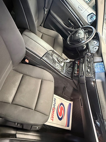 BMW 520d 10 of 16