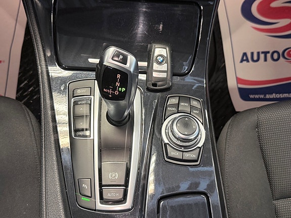 BMW 520d 12 of 16
