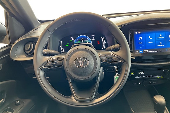 Toyota Aygo X 11 of 22