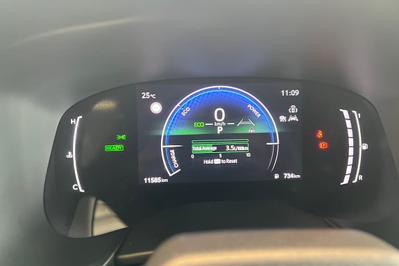 Toyota Aygo X 16 of 22