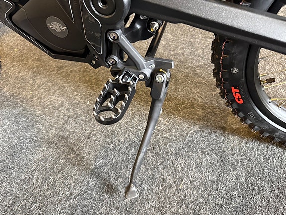 Talaria STING PRO (L1E) CROSS-ELMOPED O.M.G LEVERANS PÅ LAGER. 9 of 9