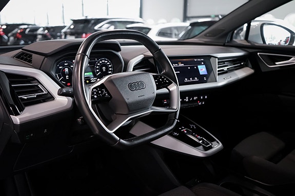 Audi Q4 e-tron 23 of 27