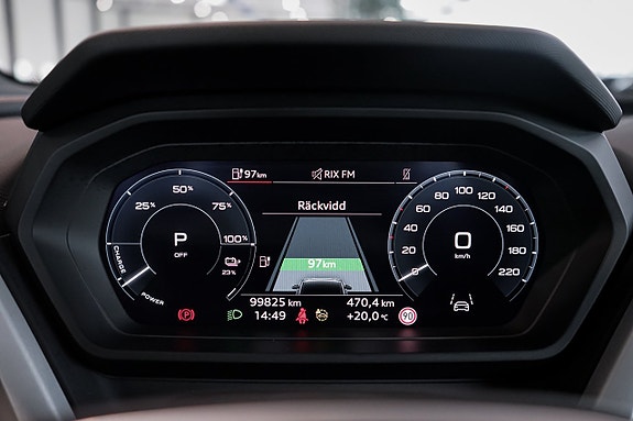 Audi Q4 e-tron 10 of 27
