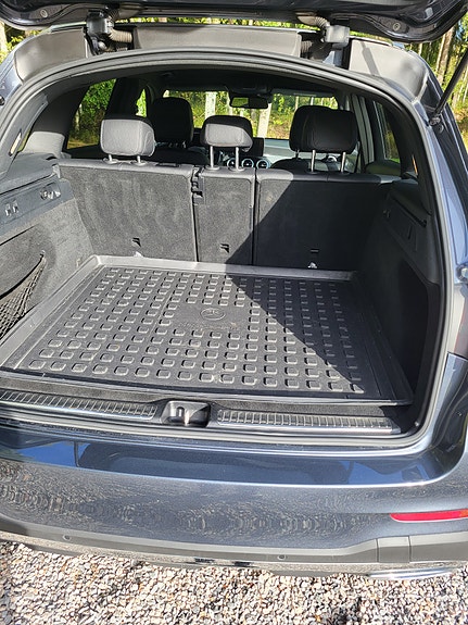 Mercedes-Benz GLC220 d 2 of 7