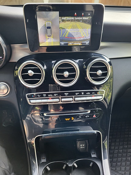Mercedes-Benz GLC220 d 3 of 7