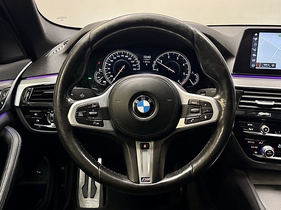 BMW 520d 15 of 21