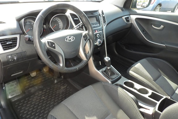 Hyundai i30 14 of 15