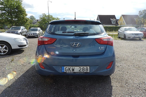 Hyundai i30 3 of 15