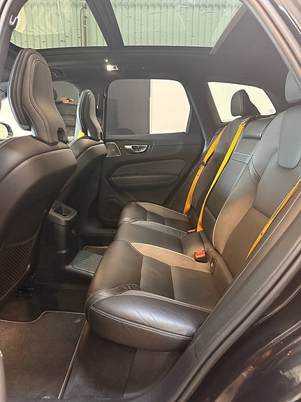 Volvo XC60 12 of 13