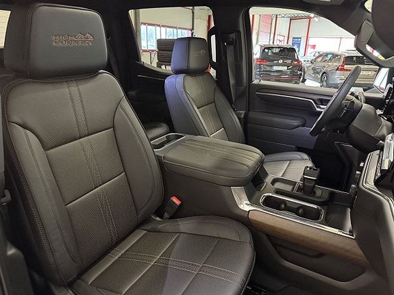 Chevrolet Silverado 1500 25 of 30