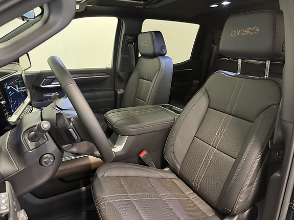 Chevrolet Silverado 1500 6 of 30
