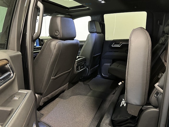 Chevrolet Silverado 1500 18 of 30