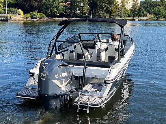 Husky R8 S 2018 Yamaha V8:a 350 HK 3 of 12