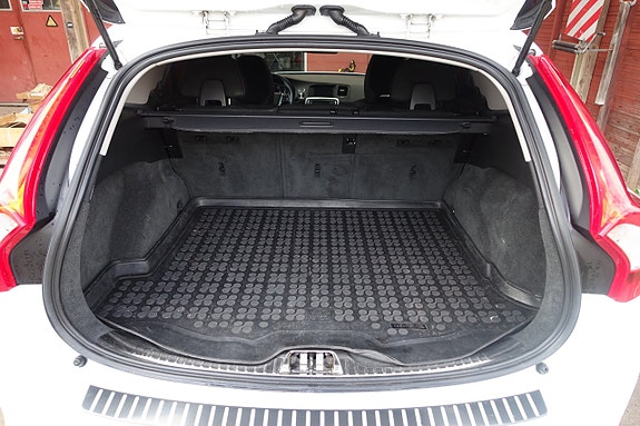 Volvo V60 6 of 30