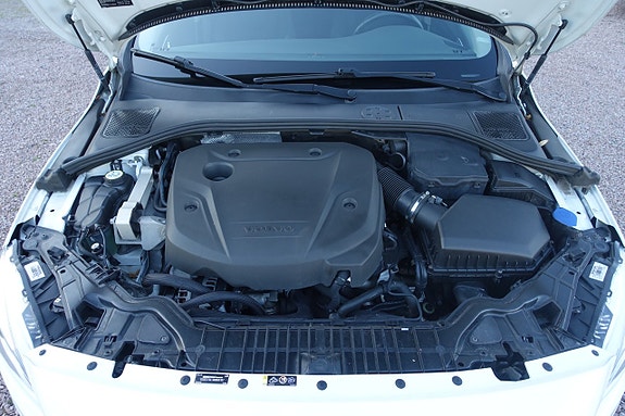 Volvo V60 10 of 30