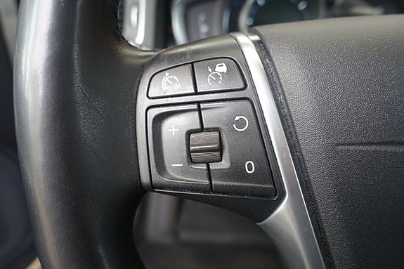 Volvo V60 14 of 30