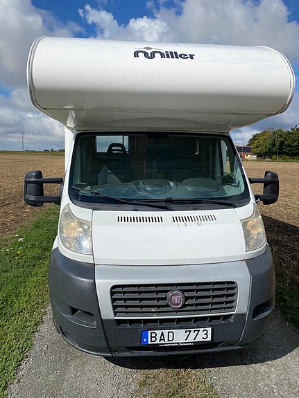 Miller Winnipeg 5.8 m lång/ 6 bälten/ Solceller 24 of 27