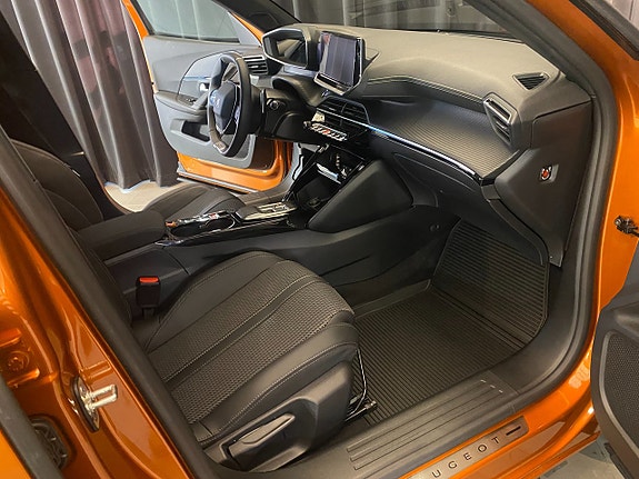 Peugeot 2008 29 of 30