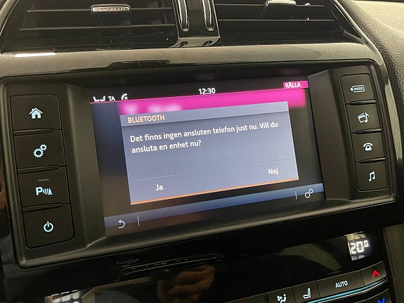 Jaguar F-PACE 15 of 16