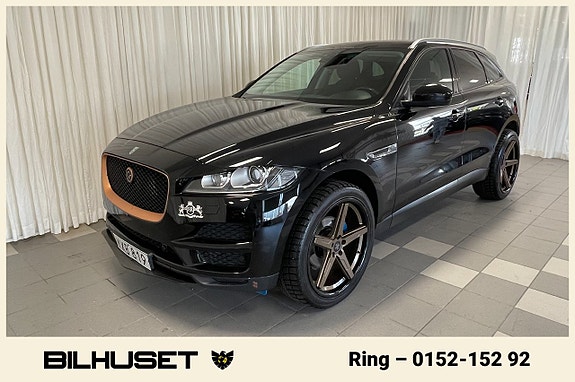 Jaguar F-PACE 2 of 16