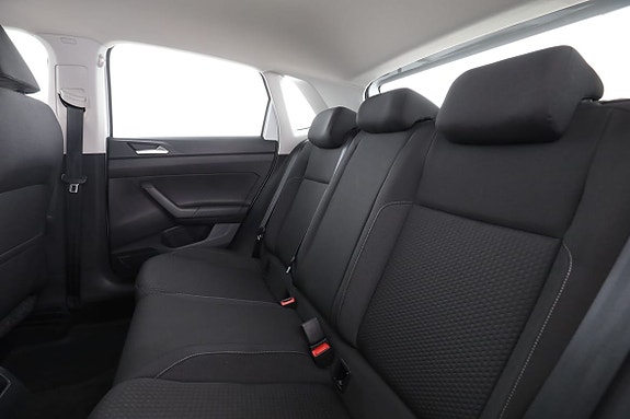 Volkswagen Polo 15 of 30