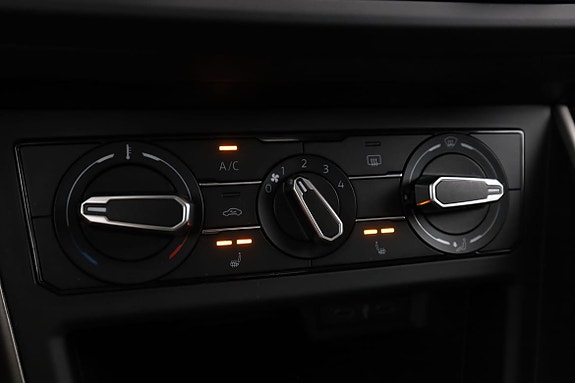Volkswagen Polo 23 of 30